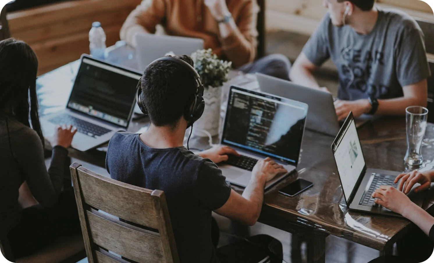 QA 테스트 전문 조직 이미지