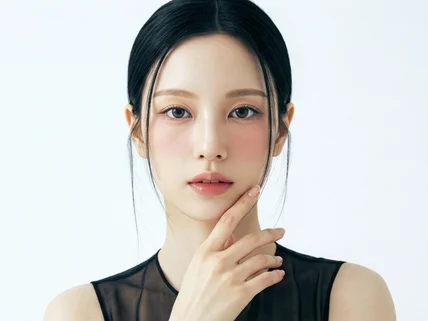 글로벌 감독의 상업용 AI모델.룩북.제품.AI영상제작