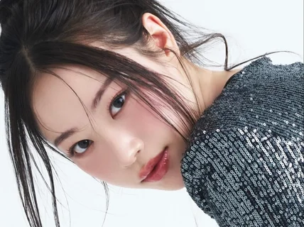 다채로운 매력의 모델 황선혜 입니다.