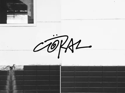 모든 이들에게 사로잡는 캘리그라피를 드립니다.