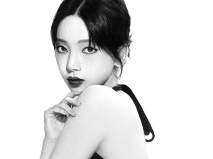 연필로 깔끔하고 세련된 인물초상화 그려 드립니다.