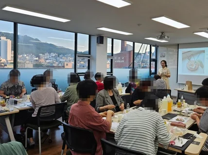 기업 워크숍 힐링프로그램 직장인 이색 워크샵 향수만들기