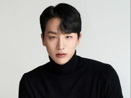 배우이시훈, 귀사 브랜드에 훈남 모델이 되어 드립니다.