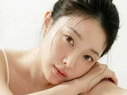 글로벌 감독의 상업용 AI모델.룩북.제품.AI영상제작