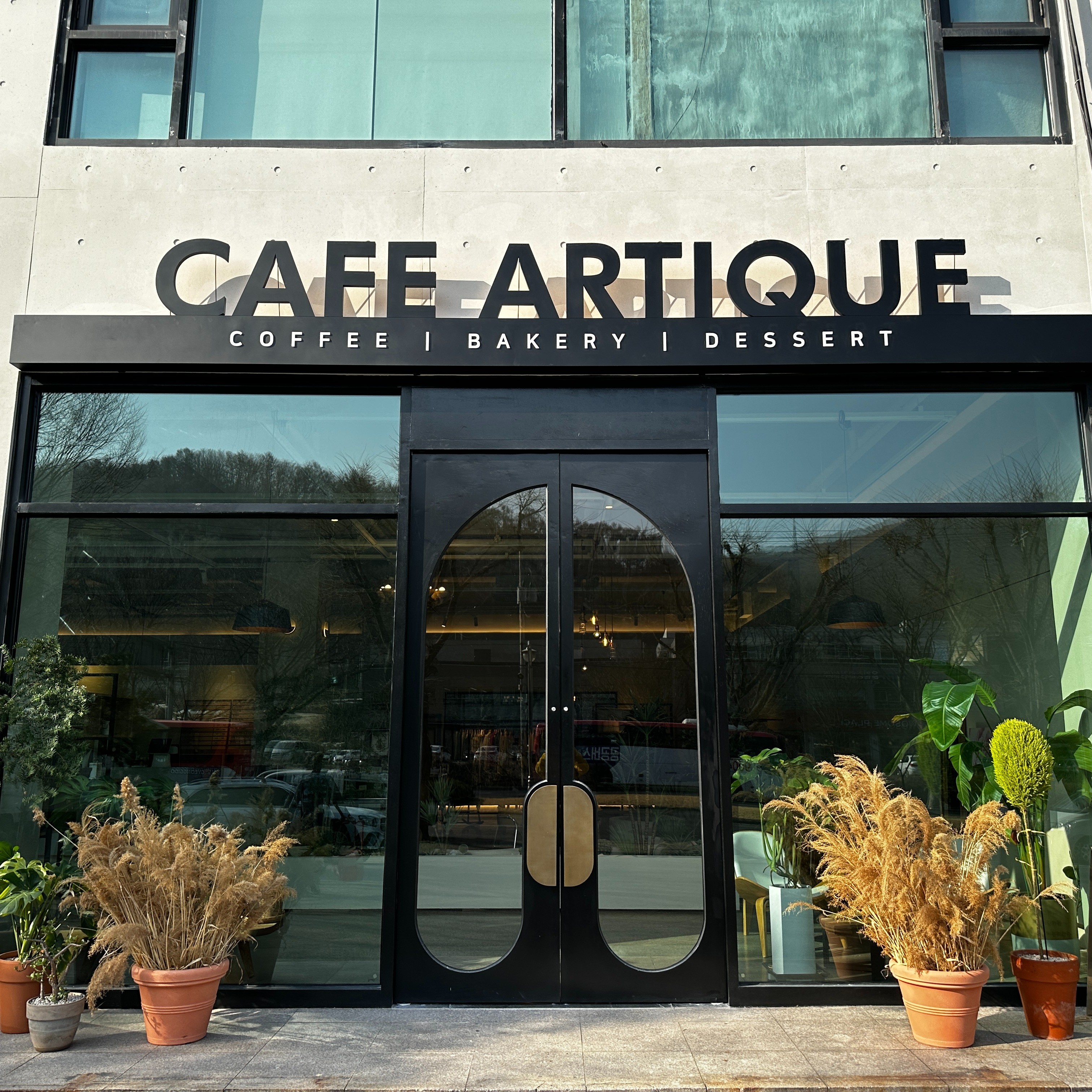 포트폴리오-CAFE ARTIQUE / signage