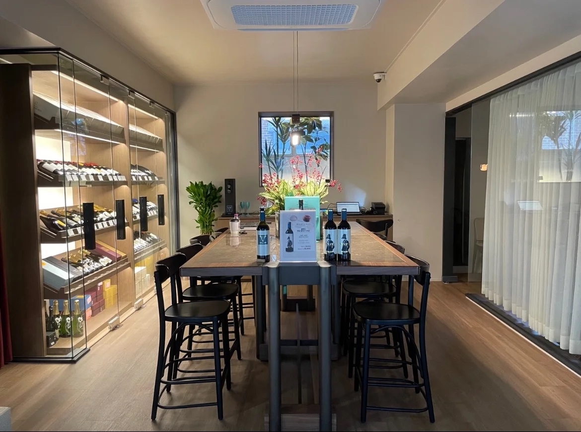 WINE SHOP INTERIOR DESIGN, 3D 공간 모델링 포트폴리오 - 크몽