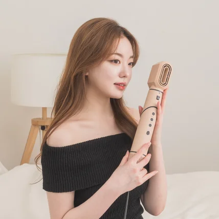 포트폴리오-[촬영/조명/편집] [영스튜디오] 미용제품 드라이기 상세페이지 사진 촬영 썸네일 모델