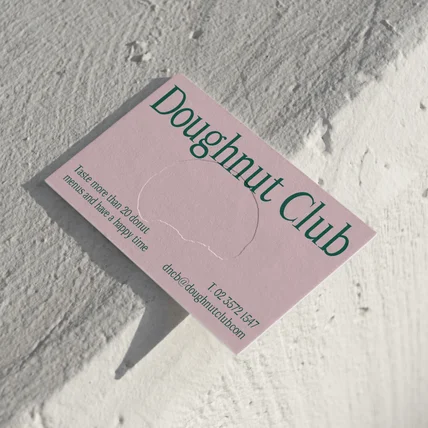 포트폴리오-Doughnut Club 로고 및 명함 디자인
