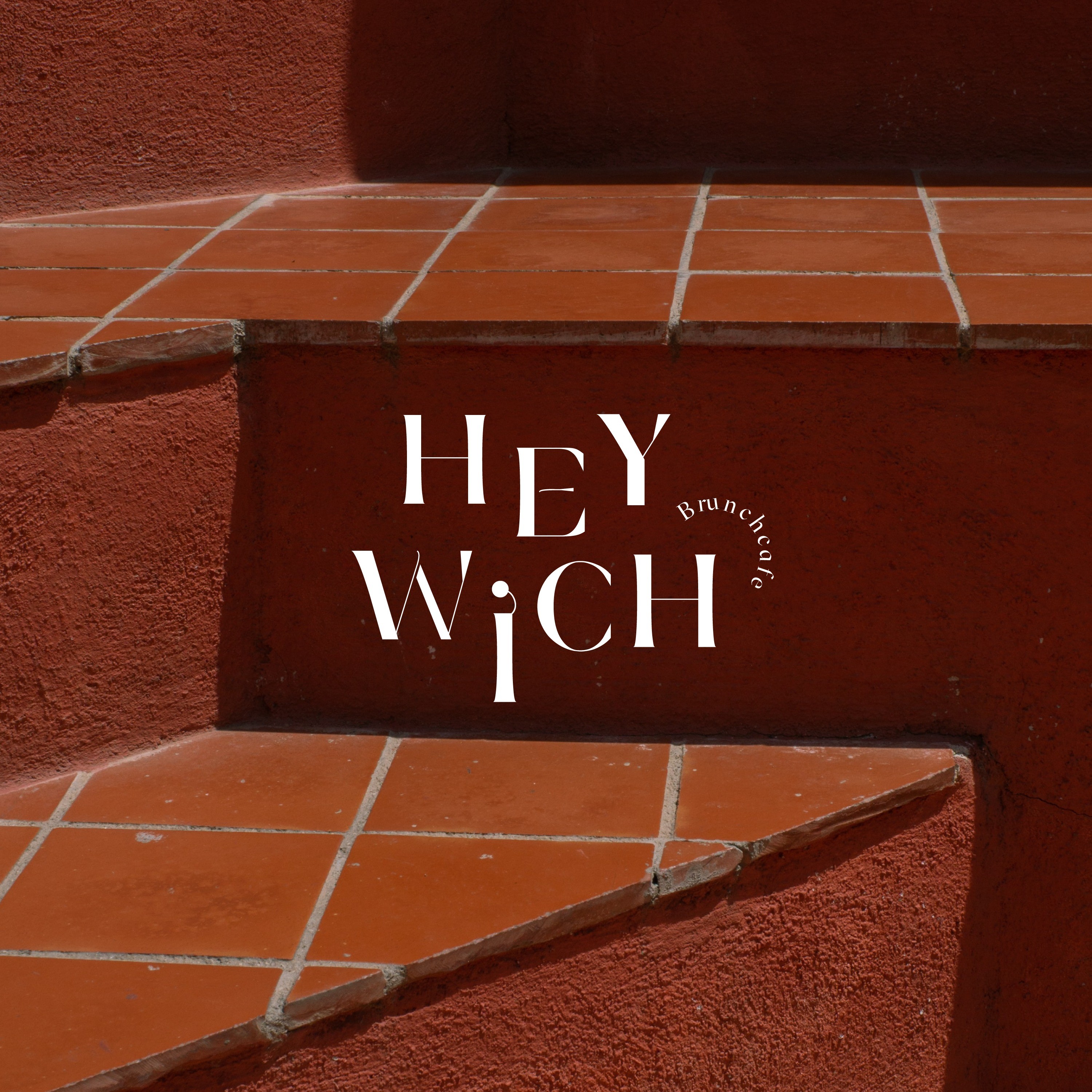 포트폴리오-브런치 카페 'HEY WICH' 워드마크형 로고디자인